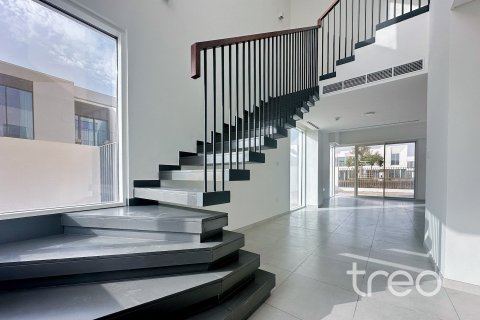 Снять в аренду таунхаус в The Valley, Дубай: 4 спальни, 257.43м², № 120009 - фото 17