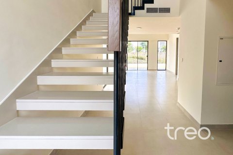 Снять в аренду таунхаус в The Valley, Дубай: 4 спальни, 213.68м², № 120010 - фото 4