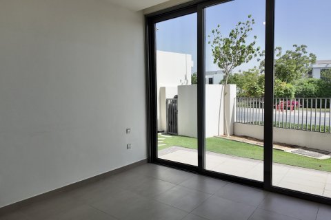 Villa in Dubai Hills Estate, Dubai 4 bedrooms, 327.3 sq.m. № 119335 - photo 10