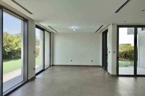 Villa in Dubai Hills Estate, Dubai 4 bedrooms, 327.3 sq.m. № 119335 - photo 12