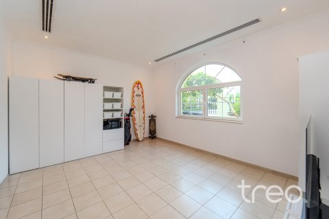 فيلا في Legacy, Jumeirah Park, دبي 4 غرف نوم, 402.73 م² رقم 119333 - صورة 2