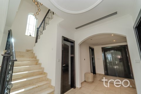 فيلا في Legacy, Jumeirah Park, دبي 4 غرف نوم, 402.73 م² رقم 119333 - صورة 17