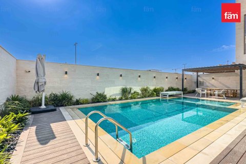 Villa in Dubai 6 bedrooms, 930.2 sq.m. № 46931 - photo 10