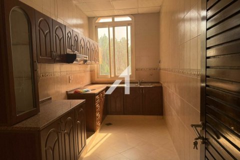 Снять в аренду виллу в Al Safa 2, Аль-Сафа, Дубай: 5 спален, 1569.3м², № 59871 - фото 16