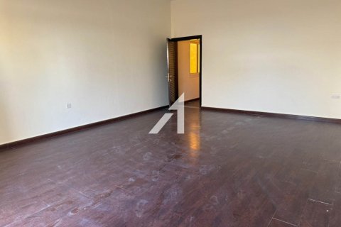 Снять в аренду виллу в Al Safa 2, Аль-Сафа, Дубай: 5 спален, 1569.3м², № 59871 - фото 10