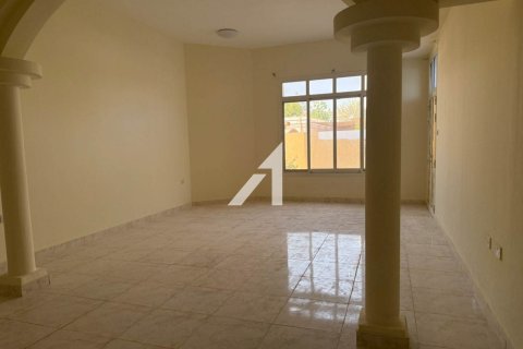 Снять в аренду виллу в Al Safa 2, Аль-Сафа, Дубай: 5 спален, 1569.3м², № 59871 - фото 18