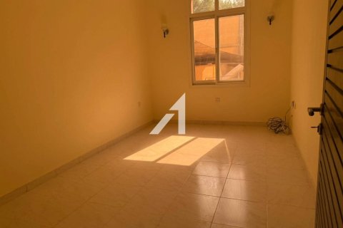 Снять в аренду виллу в Al Safa 2, Аль-Сафа, Дубай: 5 спален, 1569.3м², № 59871 - фото 15