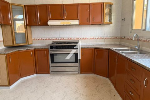 Снять в аренду виллу в Al Safa 2, Аль-Сафа, Дубай: 5 спален, 1569.3м², № 59871 - фото 11