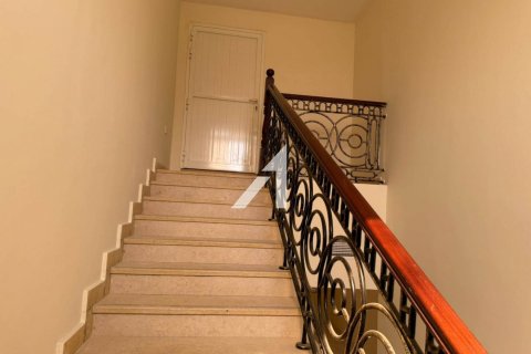 Снять в аренду виллу в Al Safa 2, Аль-Сафа, Дубай: 5 спален, 1569.3м², № 59871 - фото 23