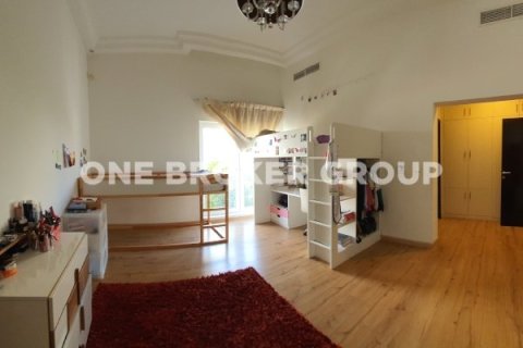 Villa à Al Barsha, Dubai, 6 chambres, 1114.8 m², № 730 - photo 8