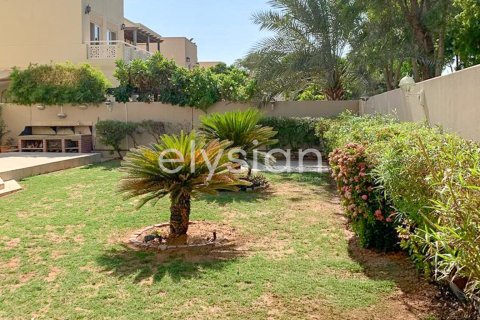 Villa en Meadows 8, Meadows, Dubai, 4 dormitorios, 334 m², № 38140 - foto 4