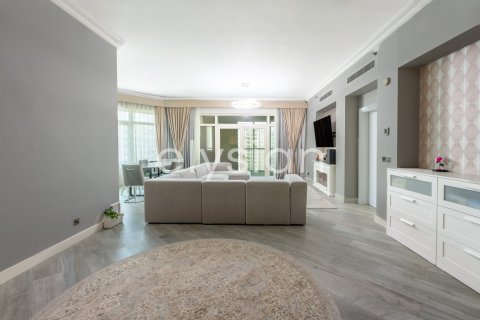 Apartamento en Shoreline Apartments, Palm Jumeirah, Dubai, 3 dormitorios, 203 m², № 38085 - foto 16