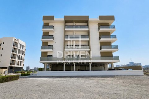 Building in Dubai Land, Dubai 1592.36 sq.m. № 125295 - photo 7