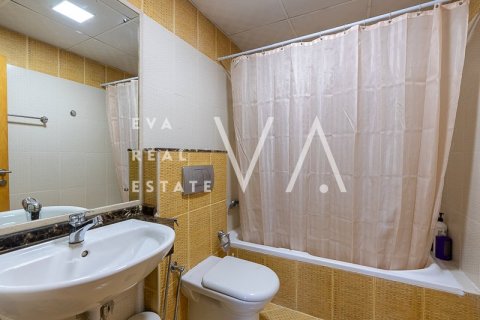 Снять в аренду квартиру в Дубай Марине, Дубай: 2 спальни, 95.69м², № 52651 - фото 17