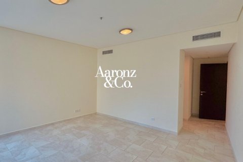 Apartment in Jumeirah Beach Residence, Dubai 2 bedrooms, 188 sq.m. № 123437 - photo 5