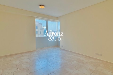 Apartment in Jumeirah Beach Residence, Dubai 2 bedrooms, 181 sq.m. № 123438 - photo 7
