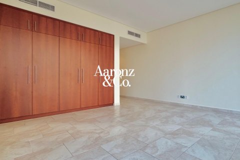 Apartment in Jumeirah Beach Residence, Dubai 2 bedrooms, 181 sq.m. № 123438 - photo 4