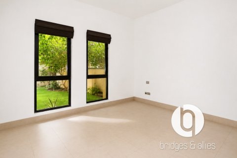 Apartment in Old Town, Dubai 1 bedroom, 126 sq.m. № 123442 - photo 10
