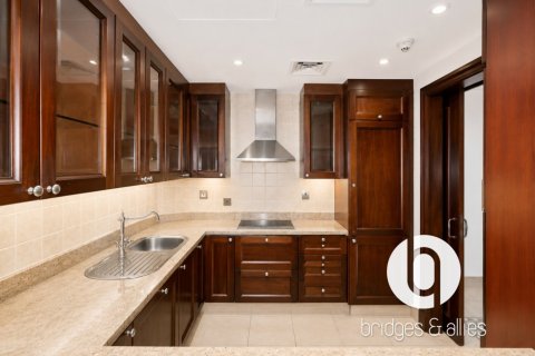 Apartment in Old Town, Dubai 1 bedroom, 126 sq.m. № 123442 - photo 5