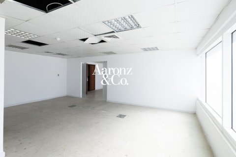 Office in Al Quoz, Dubai 106 sq.m. № 123440 - photo 4
