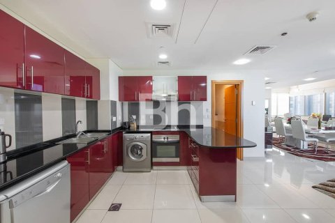Снять в аренду квартиру в Дубай Марине, Дубай: 2 спальни, 150м², № 23280 - фото 14