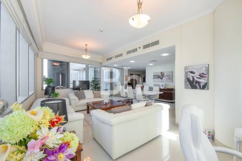Снять в аренду квартиру в Дубай Марине, Дубай: 2 спальни, 150м², № 23280 - фото 10