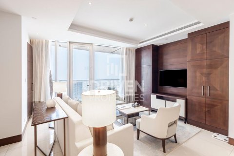 Apartamento en The Address Sky View Towers, Downtown Dubai (Downtown Burj Dubai), Dubai, 2 dormitorios, 143.26 m², № 135731 - foto 6