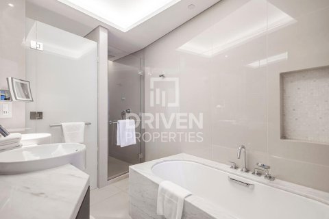 Apartamento en The Address Sky View Towers, Downtown Dubai (Downtown Burj Dubai), Dubai, 2 dormitorios, 143.26 m², № 135731 - foto 18