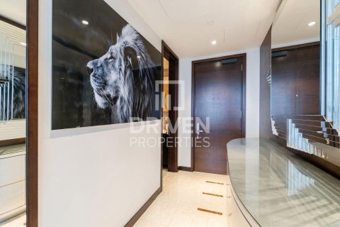 Apartment in Downtown Dubai (Downtown Burj Dubai), Dubai 2 bedrooms, 165.09 sq.m. № 135729 - photo 17