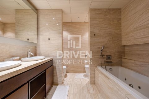 Apartment in Downtown Dubai (Downtown Burj Dubai), Dubai 2 bedrooms, 165.09 sq.m. № 135729 - photo 11