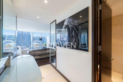 Apartment in Downtown Dubai (Downtown Burj Dubai), Dubai 2 bedrooms, 165.09 sq.m. № 135729 - photo 16