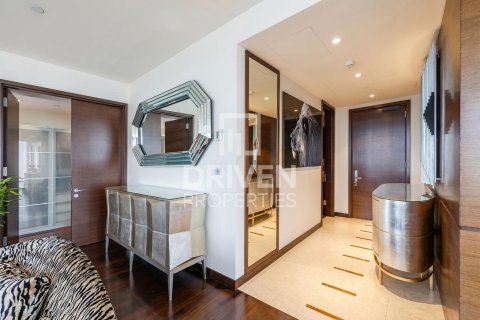 Apartment in Downtown Dubai (Downtown Burj Dubai), Dubai 2 bedrooms, 165.09 sq.m. № 135729 - photo 15