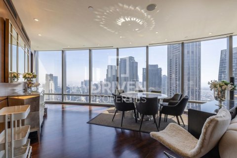 Apartment in Downtown Dubai (Downtown Burj Dubai), Dubai 2 bedrooms, 165.09 sq.m. № 135729 - photo 2