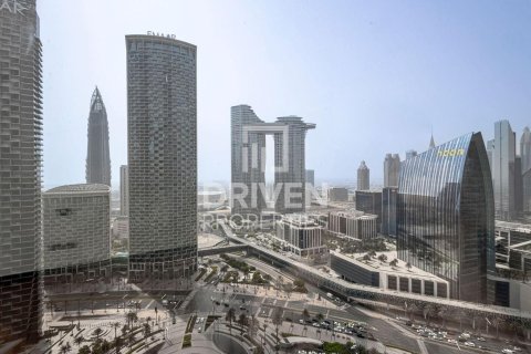 Apartamento en Downtown Dubai (Downtown Burj Dubai), Dubai, 3 dormitorios, 216.65 m², № 129030 - foto 3