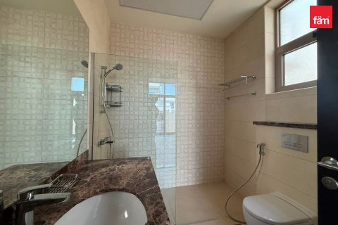 Villa in Al Furjan, Dubai 4 bedrooms, 619.1 sq.m. № 118524 - photo 14