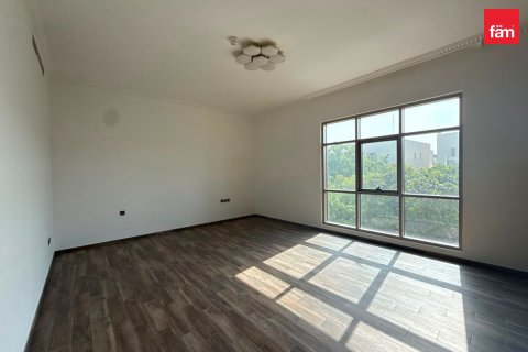 Villa in Al Furjan, Dubai 4 bedrooms, 619.1 sq.m. № 118524 - photo 7