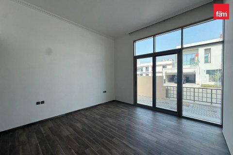 Villa in Al Furjan, Dubai 4 bedrooms, 619.1 sq.m. № 118524 - photo 10