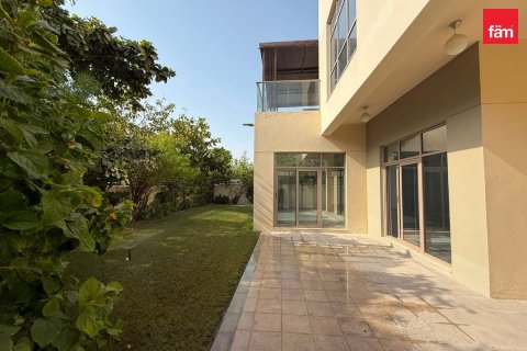 Villa in Al Furjan, Dubai 4 bedrooms, 619.1 sq.m. № 118524 - photo 5
