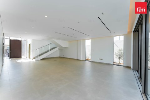 Villa in Al Furjan, Dubai 5 bedrooms, 600.1 sq.m. № 110850 - photo 25