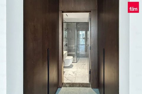 Apartment in Al Satwa, Dubai 1 bedroom, 70.7 sq.m. № 110858 - photo 6