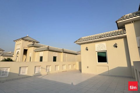 Villa in Al Furjan, Dubai 4 bedrooms, 610.1 sq.m. № 58184 - photo 5