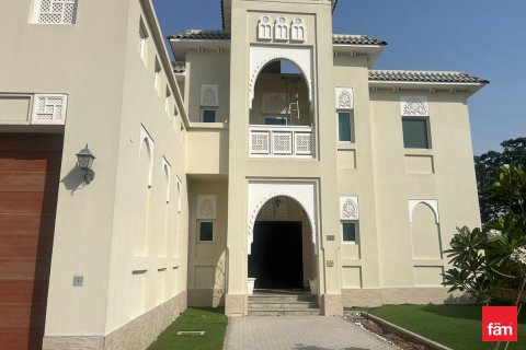 Villa in Al Furjan, Dubai 4 bedrooms, 610.1 sq.m. № 58184 - photo 4