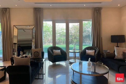 Villa in Al Furjan, Dubai 4 bedrooms, 610.1 sq.m. № 58184 - photo 21
