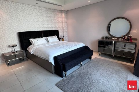 Villa in Al Furjan, Dubai 4 bedrooms, 610.1 sq.m. № 58184 - photo 14