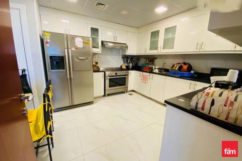 Apartment in Dubai 3 bedrooms, 178.5 sq.m. № 40747 - photo 4