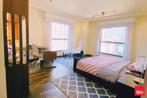 Apartment in Dubai 3 bedrooms, 178.5 sq.m. № 40747 - photo 7