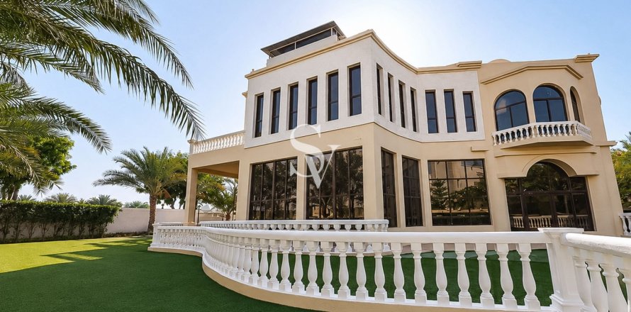 Villa à Emirates Hills, Dubai, 8 chambres, 1724 m², № 114641