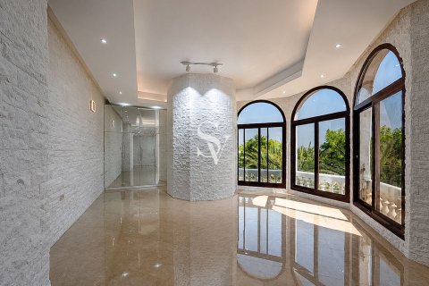Villa à Emirates Hills, Dubai, 8 chambres, 1724 m², № 114641 - photo 11