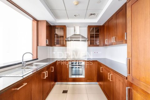 Apartment in 29 Burj Boulevard, Downtown Dubai (Downtown Burj Dubai), Dubai 1 bedroom, 98.11 sq.m. № 126340 - photo 6