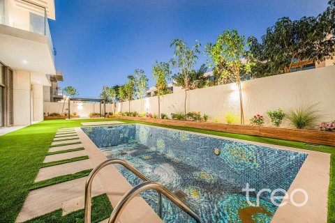 Villa in District One, Mohammed Bin Rashid City, Dubai 5 bedrooms, 748.05 sq.m. № 119276 - photo 13